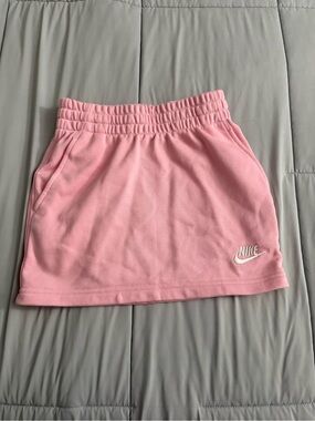 Nike Light Pink Athletic Skirt with Elastic Waist
